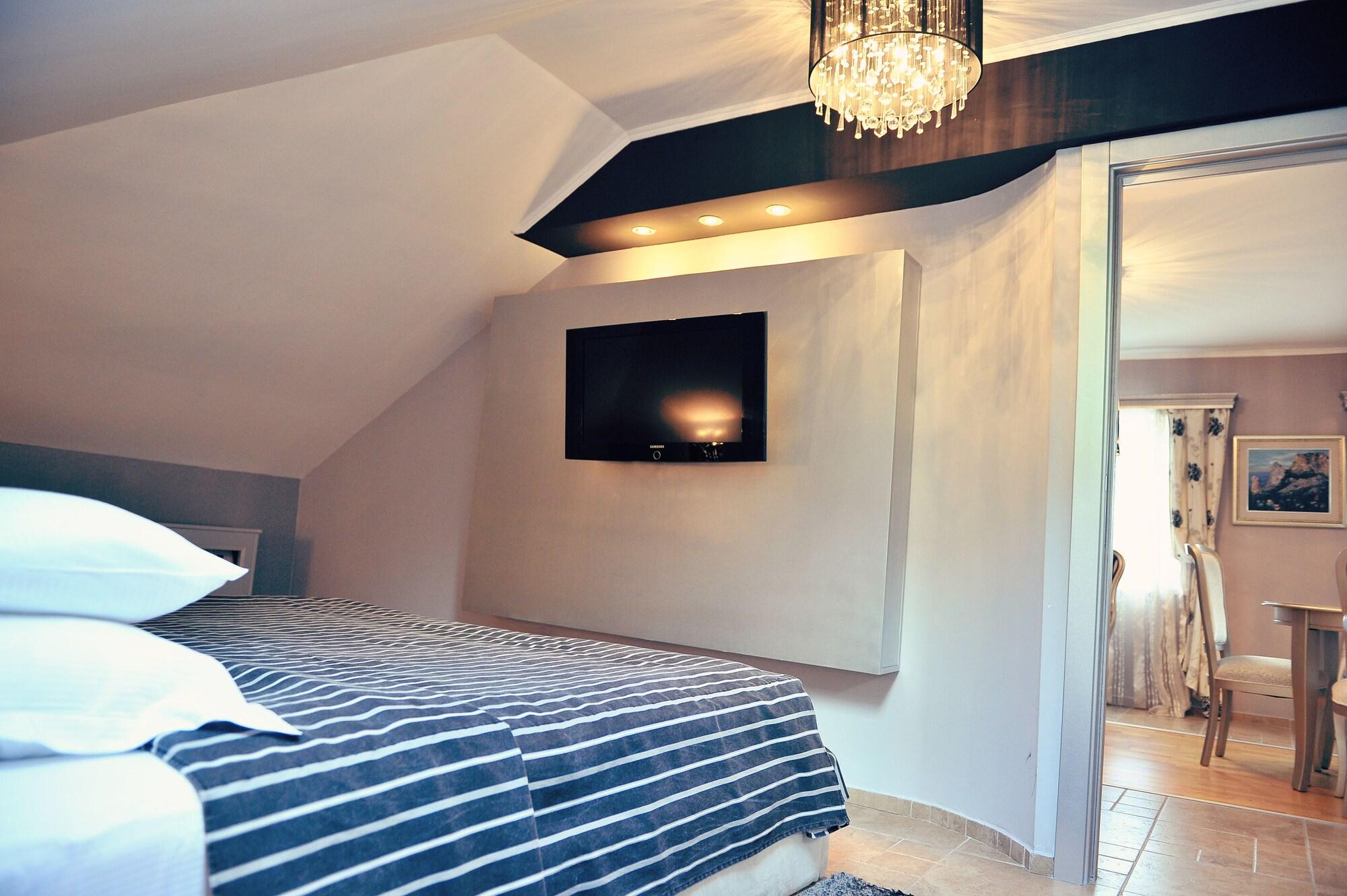 Hotel Per Astra Пераст Экстерьер фото