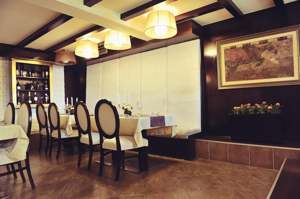 Hotel Per Astra Пераст Экстерьер фото