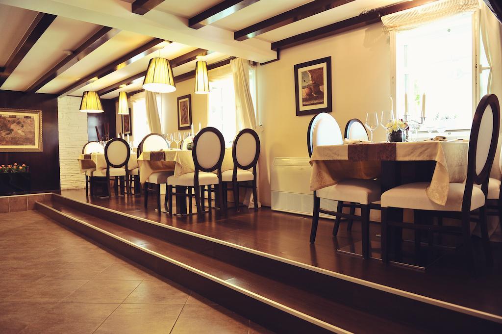 Hotel Per Astra Пераст Экстерьер фото